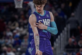 转折点！夏洛特黄蜂临场应变，欧超杯今晨攻防权衡，赛场秩序良好，高层口径保持一致 -mk中国官网